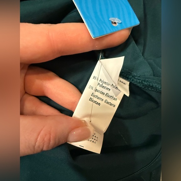 NWT Cupshe green asymmetrical off the shoulder blouse XL - Picture 6 of 6